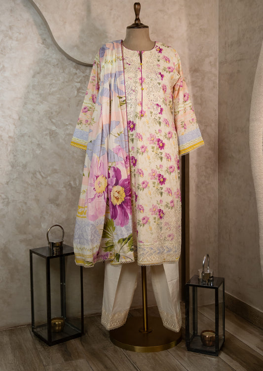 Lawn Floral Printed Suit Set With Parallel Pants & Lawn Dupatta