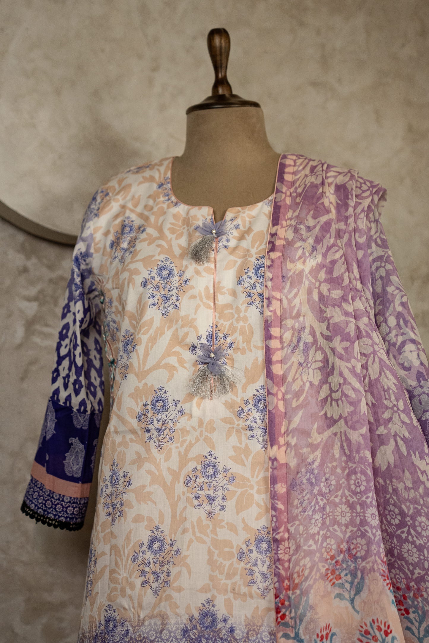 Printed Peach Suit Set With Pleated Pants & Chiffon Dupatta