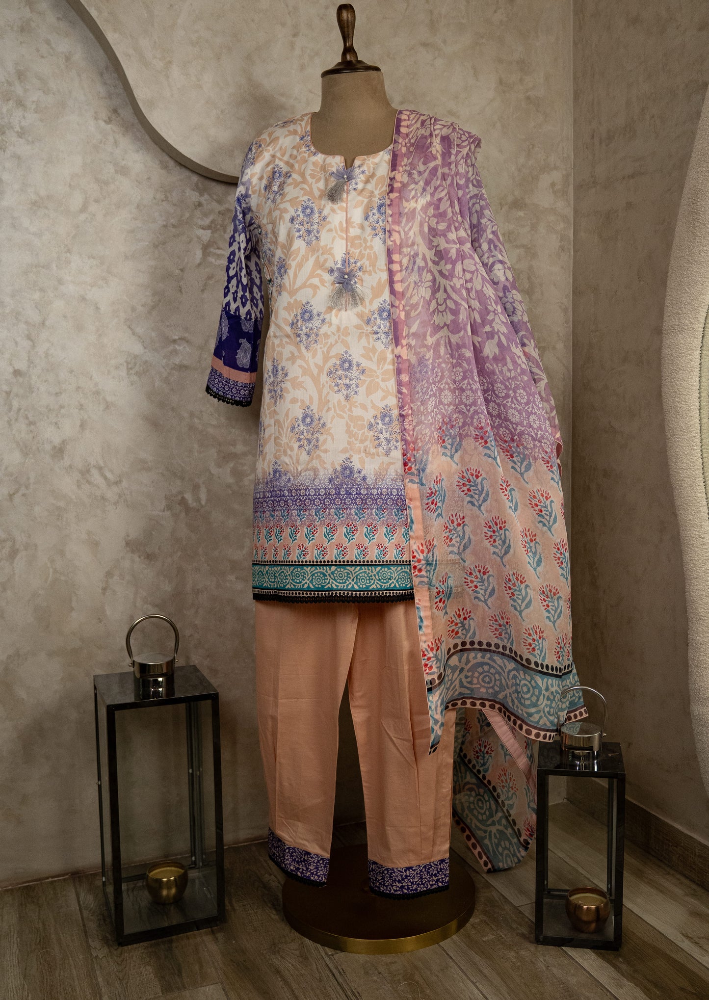 Printed Peach Suit Set With Pleated Pants & Chiffon Dupatta
