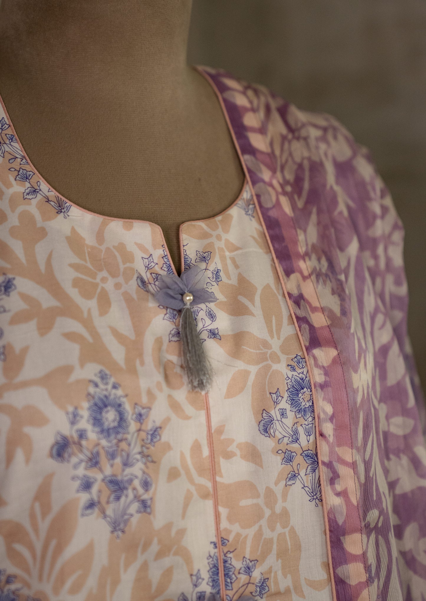 Printed Peach Suit Set With Pleated Pants & Chiffon Dupatta