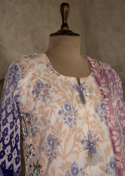 Printed Peach Suit Set With Pleated Pants & Chiffon Dupatta