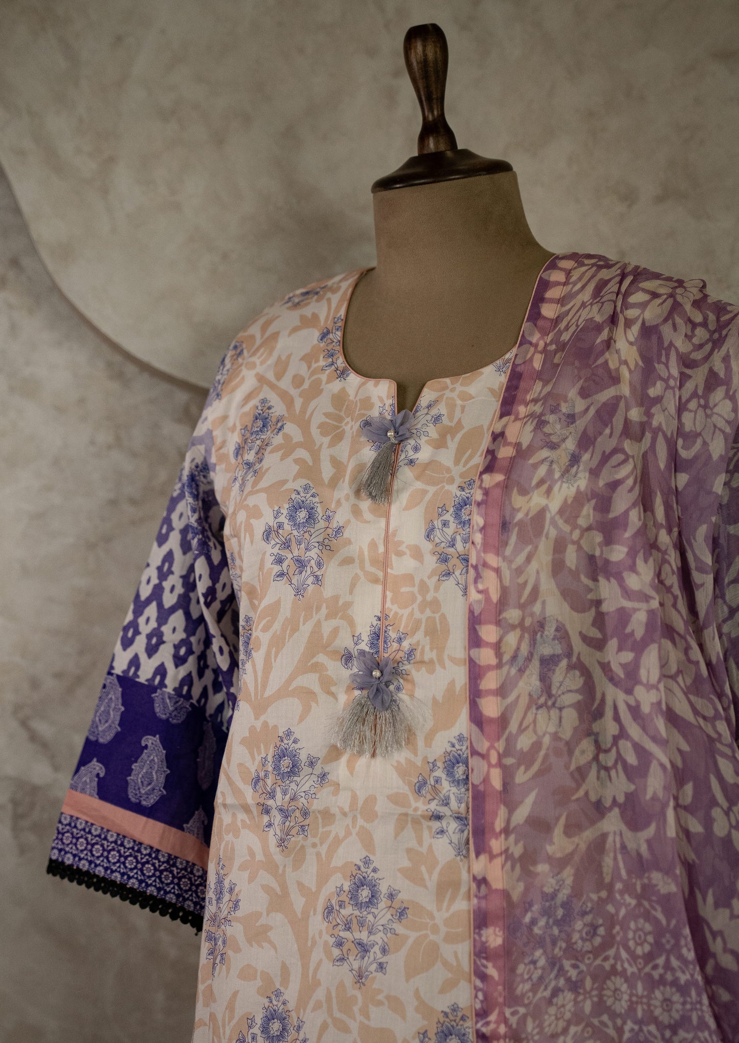 Printed Peach Suit Set With Pleated Pants & Chiffon Dupatta