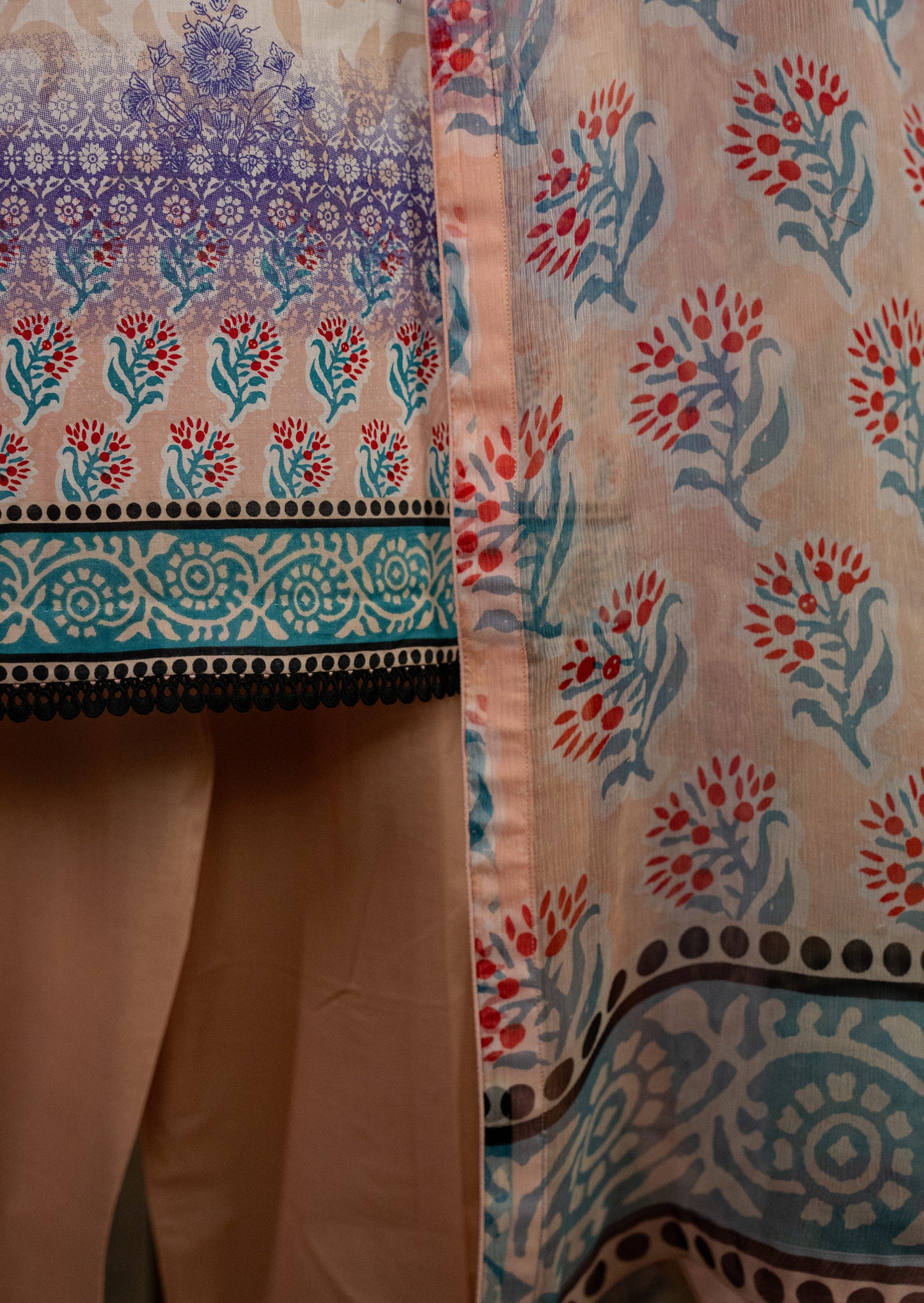 Printed Peach Suit Set With Pleated Pants & Chiffon Dupatta