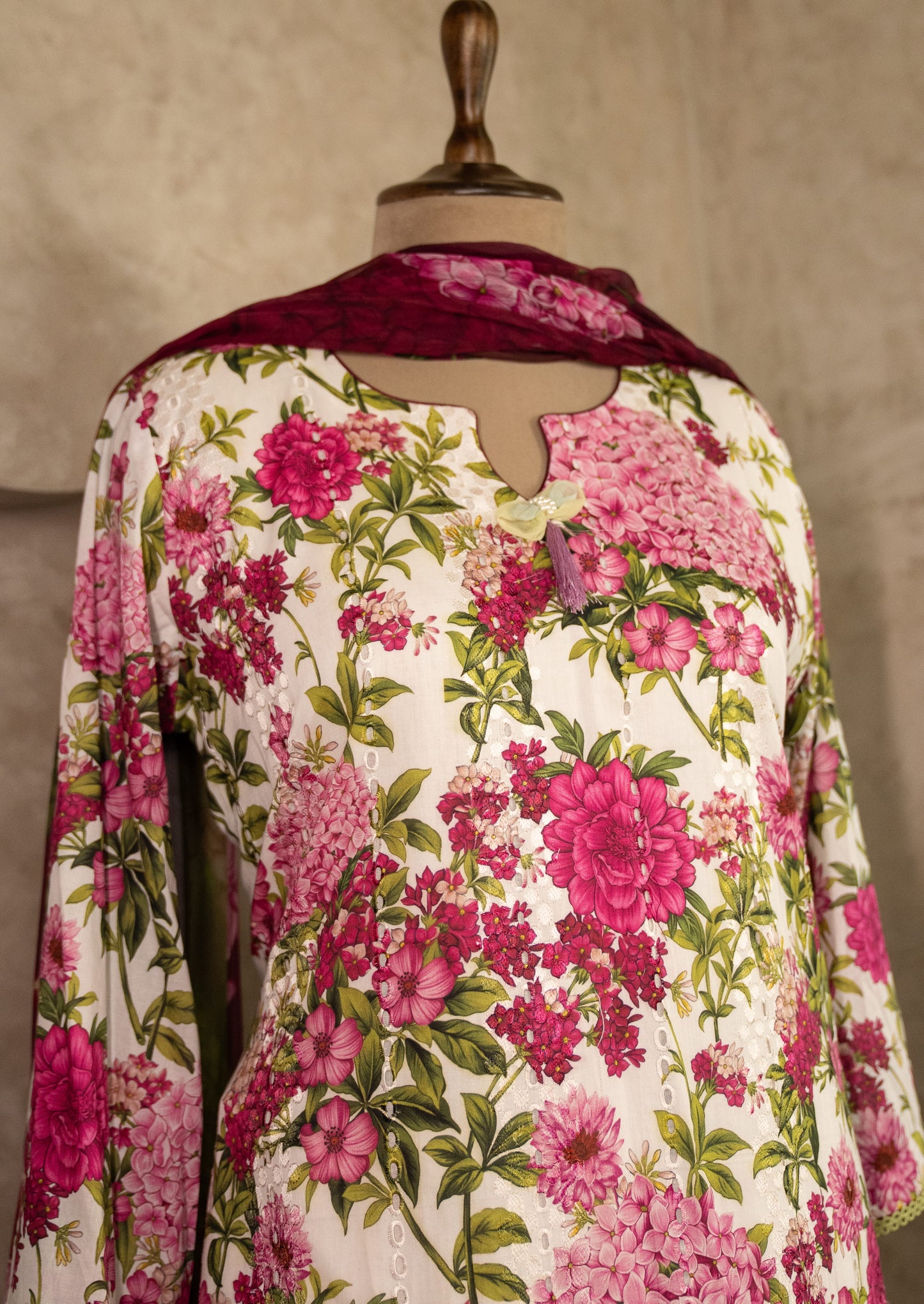 Floral Printed Suit Set With Parallel Pants & Dupatta