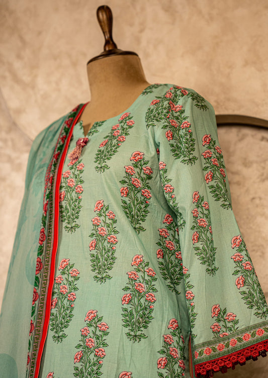 Green Lawn Suit With Chiffon Dupatta
