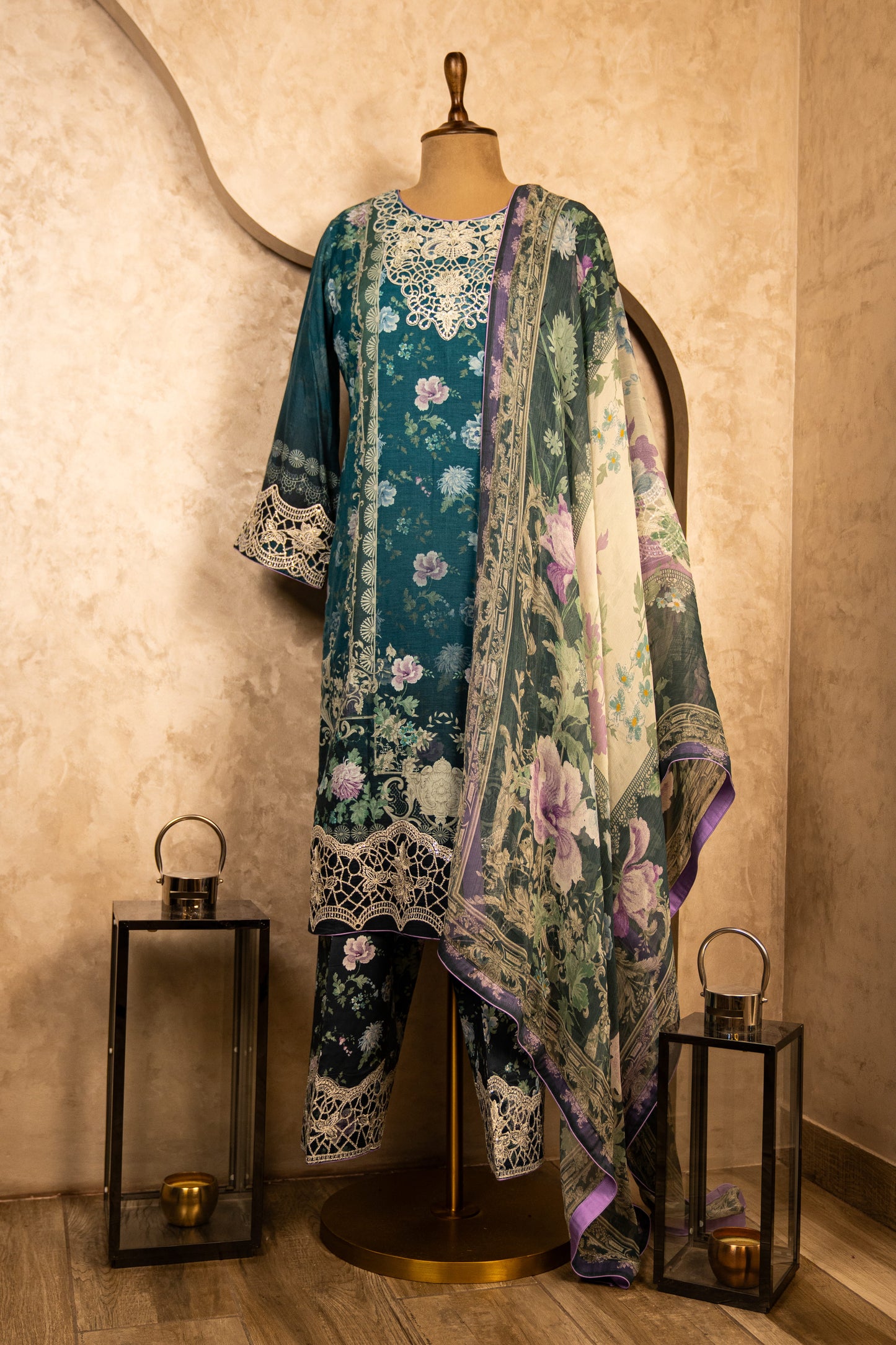 Embroidered Turquoise Suit Set With Chiffon Dupatta